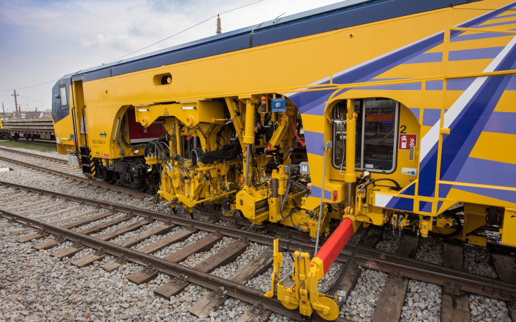 kitérő-és vágányszabályozó gép