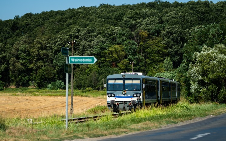 él