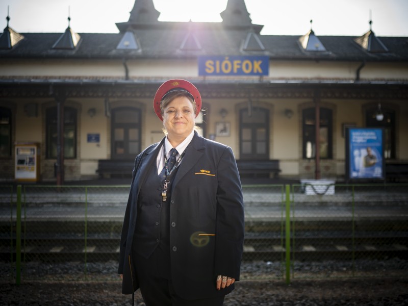 Szolgálatban, szolgálatra készen!